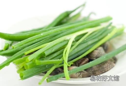 炒菜时怎样利用葱调味?做菜如何放葱的小窍门