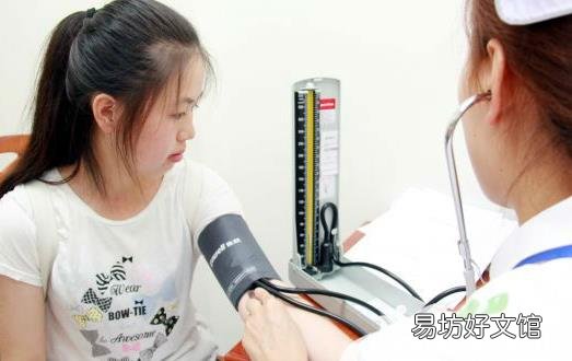 测量血压用左臂还是右臂 测量血压要讲求正确的方法