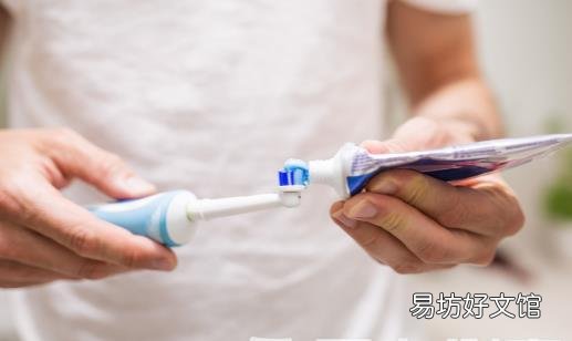 刷牙用最合适的牙膏量 使用牙膏的误区你别踩