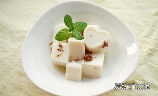 杏仁豆腐是怎样的?杏仁豆腐的做法