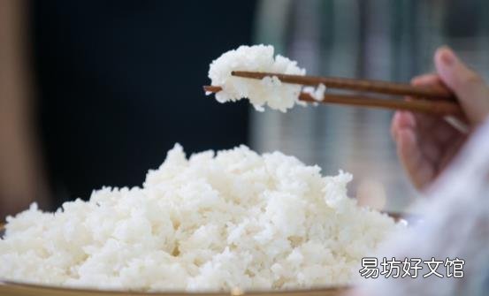 挑米无需高大上老经验都错了 买散装米要做到六看