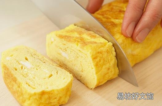 教你用保鲜袋制作早餐蛋卷 无油腻更健康
