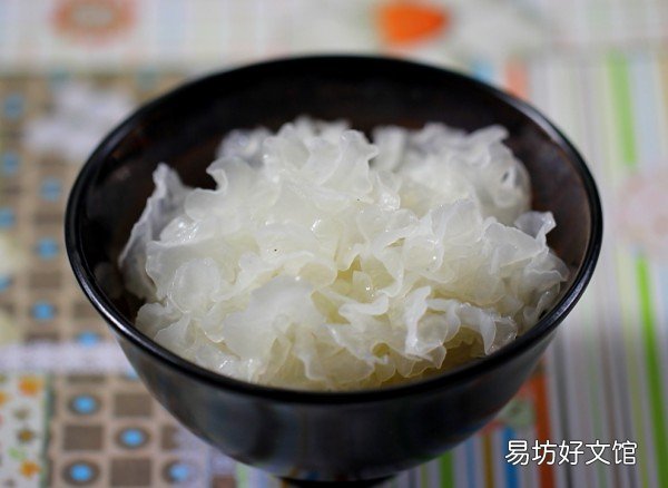 冬季滋补吃银耳 教你如何挑好银耳