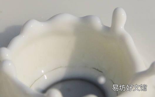 牛奶是富含营养价值的天然饮品 挑选牛奶的方法