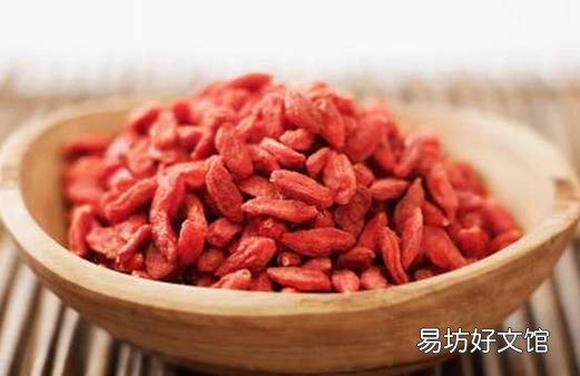 枸杞泡水有什么功效?盘点枸杞泡水的功效