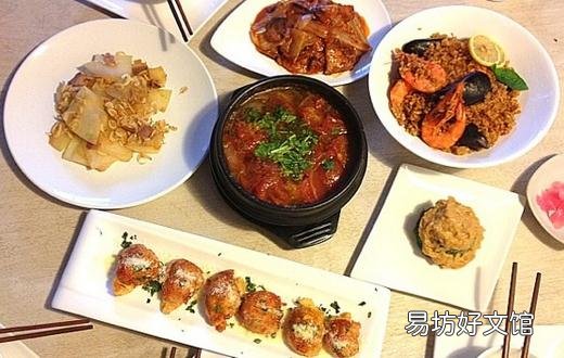 你还在这样吃晚饭？小心你的身体了！