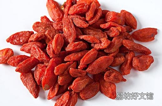 冬季进补不可错过的六种药材与四种食材
