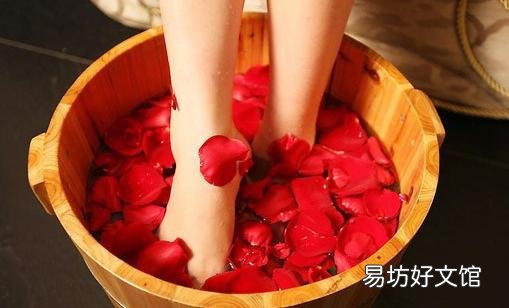 女性泡脚好处多 注意泡脚的八个禁忌