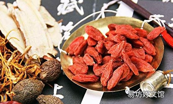 饮酒过度对肝脏肠胃造成损害 老中医提供的解酒方