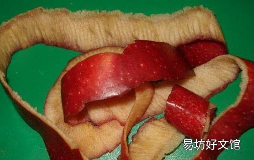 苹果皮中的营养并不会比果肉少 苹果皮的功效与作用