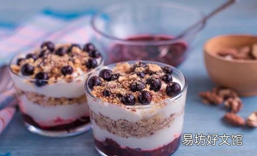 坚持常喝酸奶防骨质疏松 喝酸奶并不是老少皆宜