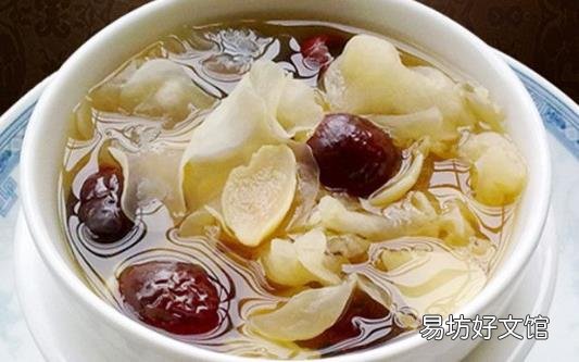 白头发让人苦恼 百合银耳饮能有效黑发润发