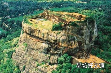 世界八大奇迹之空中宫殿 占地面积达两万平方米