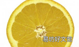 柠檬泡水的功效与禁忌 柠檬泡水的作用与功效与禁忌