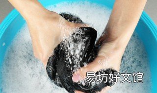 黑衣服泛白怎么恢复 黑色衣服泛白怎么拯救