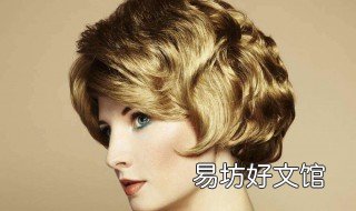 中老年烫什么发型 中老年烫什么发型显年轻