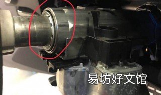 顶胶坏了异响什么症状 顶胶有间隙是不是就有异响