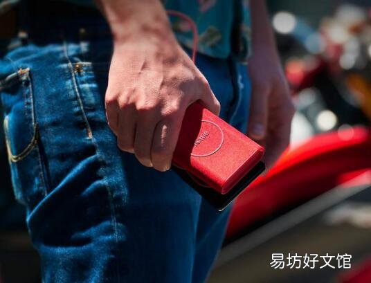 iOttie的新型iON Wireless Go移动电源可为手机无线充电