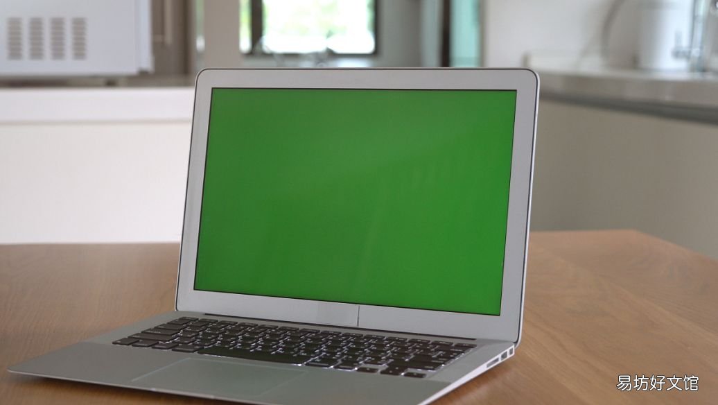Razer围绕英特尔的新NUC构建了一款紧凑型模块化游戏PC