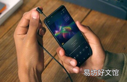 索尼泄露了紧凑型旗舰手机Xperia 5 II