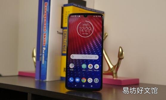 在百思买查看解锁的Moto Z4上的最佳优惠