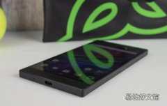 具有120Hz刷新率的Razer Phone 2以史无前例的低价出售
