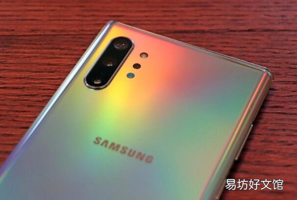 三星正在开发一款与Galaxy设备不同的手机设计