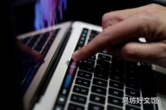 MacBook Pro的功能隐藏在大量新显示器的背后
