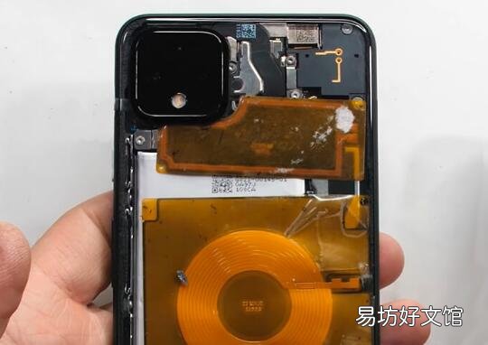 拆解揭示了Google Pixel 4部分由塑料制成