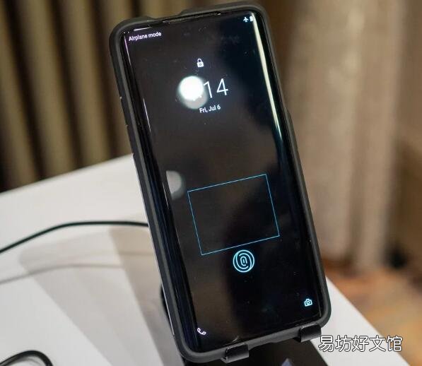高通公司的新型超声波指纹传感器体积庞大且速度惊人