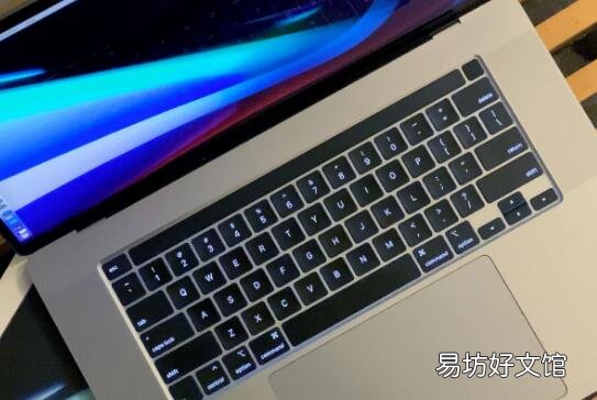 新款MacBook的Touch ID传感器可以为未来iPhone的显示屏下扫描铺平道路