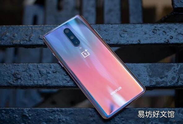 一加下一代旗舰手机可能支持65W充电速度