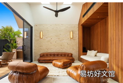 Shelley Craft以900万美元的价格出售但现在这座拜伦的房子要价低得多