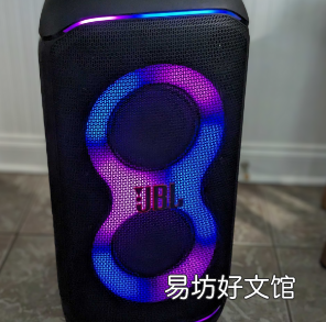 JBL PartyBox Stage 320是一款功能强大的扬声器