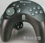 快速回顾一下微软何时发布了两款截然不同的PC游戏控制器