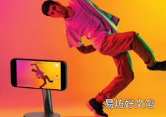 贝尔金自动跟踪STAND PRO可随着您的移动将IPHONE旋转360度