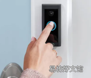 使用环形视频门铃让格林奇来开门