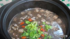 黑豆炖羊腰子功效 黑豆炖羊腰子的食用方式和注意事项
