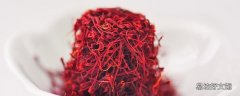 藏红花泡水可以喝隔夜的吗 喝藏红花后一周皮肤变好了是怎么回事