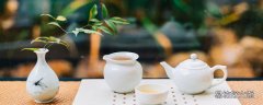 为什么一喝红茶就上火 湿气重的人喝红茶还是绿茶