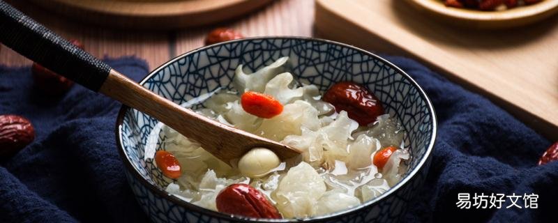 煮银耳莲子汤莲子要泡吗 煮银耳莲子汤用什么锅最好