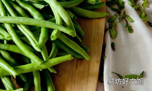 炒豇豆角用加水吗 炒豆角需要焯水几分钟