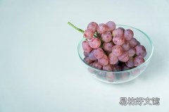 葡萄籽吃了会长痘吗 葡萄籽可以擦脸吗