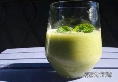 芹菜汁生喝副作用 芹菜汁生喝怎么喝