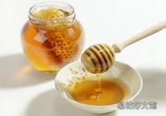 喝了蜂蜜水胃疼是怎么回事 喝了蜂蜜水会胃疼吗