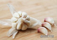 蜂蜜泡大蒜能吃吗 蜂蜜泡大蒜一天吃多少