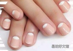 指甲上的月牙大好不好 指甲上的月牙小好不好