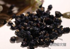 女人喝黑枸杞泡水好嗎 女人喝黑枸杞有什么好處