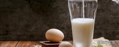 紅牛和牛奶能一起喝嗎 紅牛和牛奶一起喝的后果