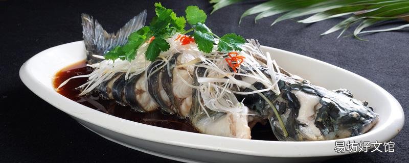 如何讓清蒸鱸魚很嫩 清蒸鱸魚怎么讓魚趴著